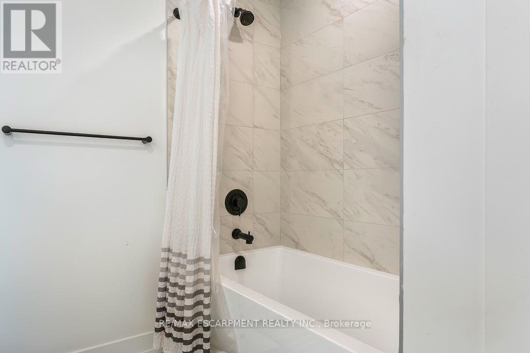 98 - 35 Lou Parson Way, Mississauga, Ontario  L5H 0B2 - Photo 36 - W12983084