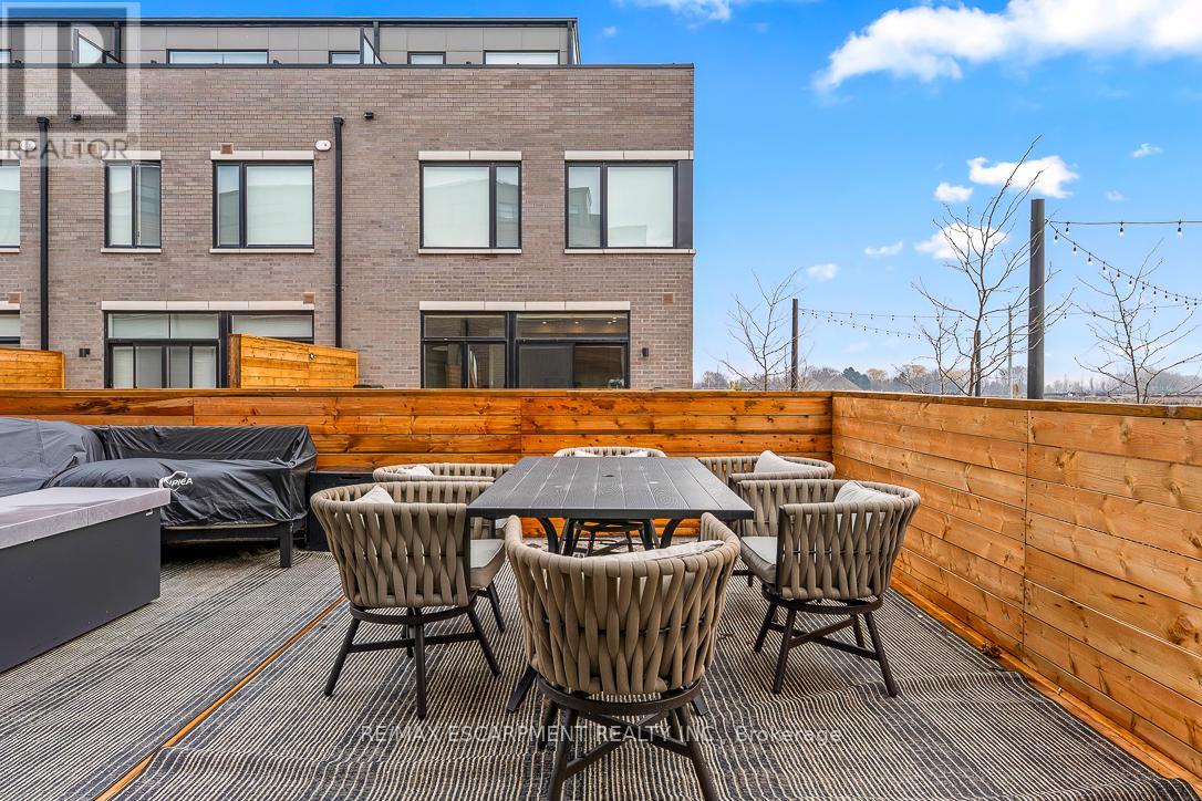 98 - 35 Lou Parson Way, Mississauga, Ontario  L5H 0B2 - Photo 48 - W12983084