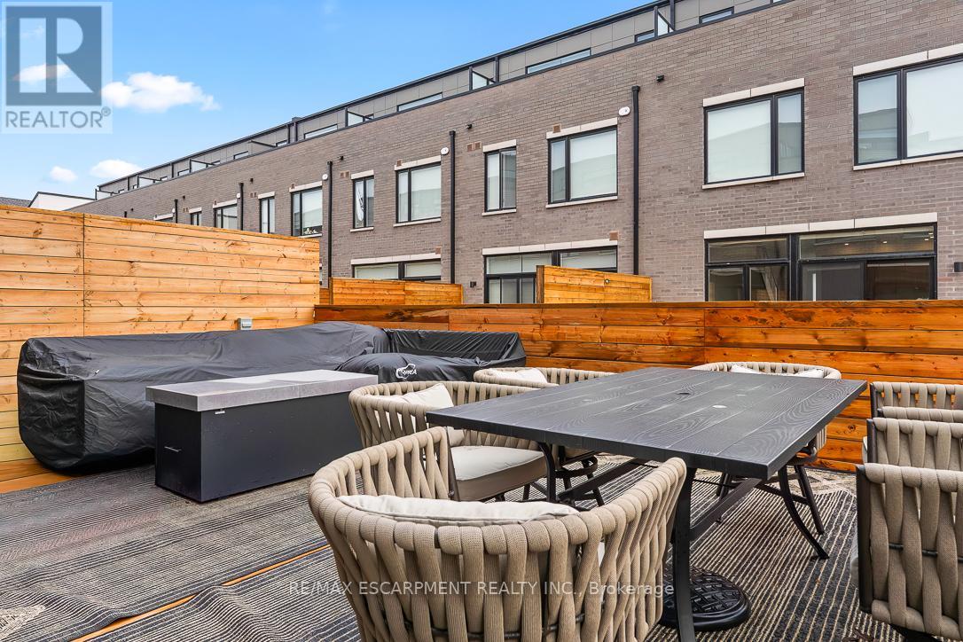 98 - 35 Lou Parson Way, Mississauga, Ontario  L5H 0B2 - Photo 49 - W12983084