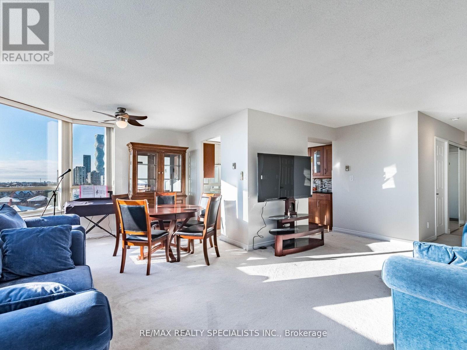801 - 3605 Kariya Drive, Mississauga, Ontario  L5B 3J4 - Photo 7 - W12983090