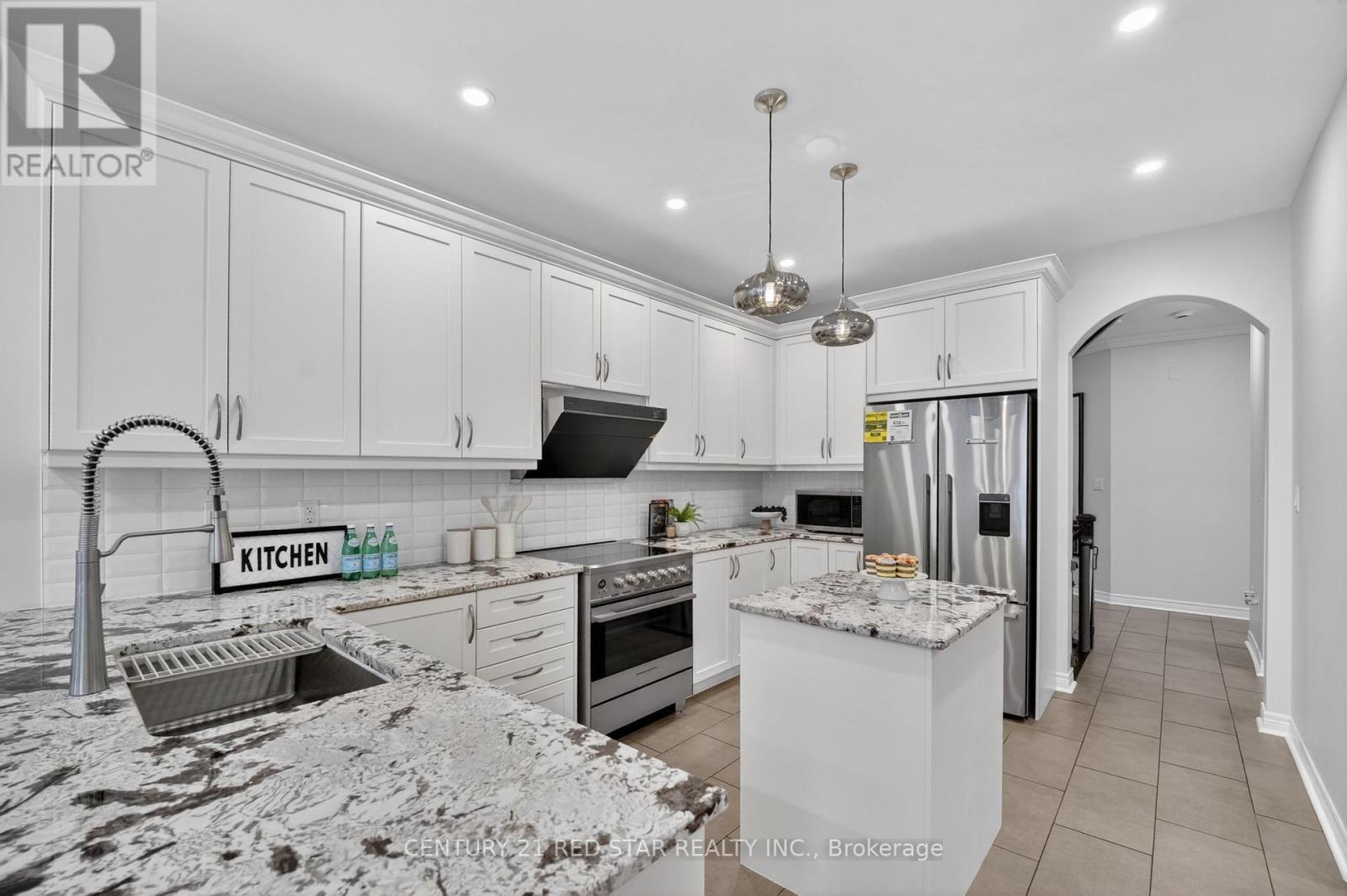 2416 Village Common, Oakville, Ontario  L6M 0S2 - Photo 10 - W12983094