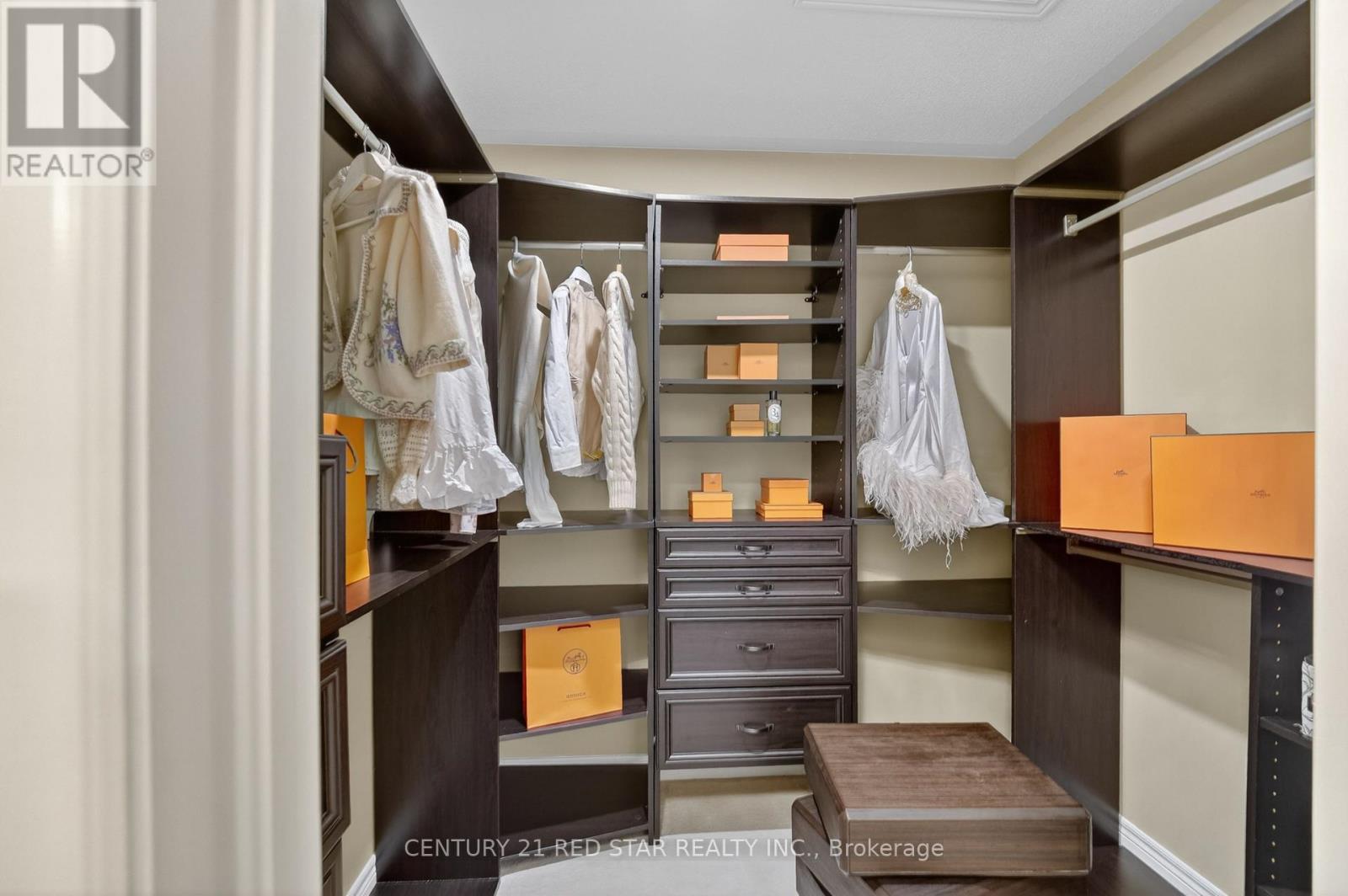 2416 Village Common, Oakville, Ontario  L6M 0S2 - Photo 25 - W12983094