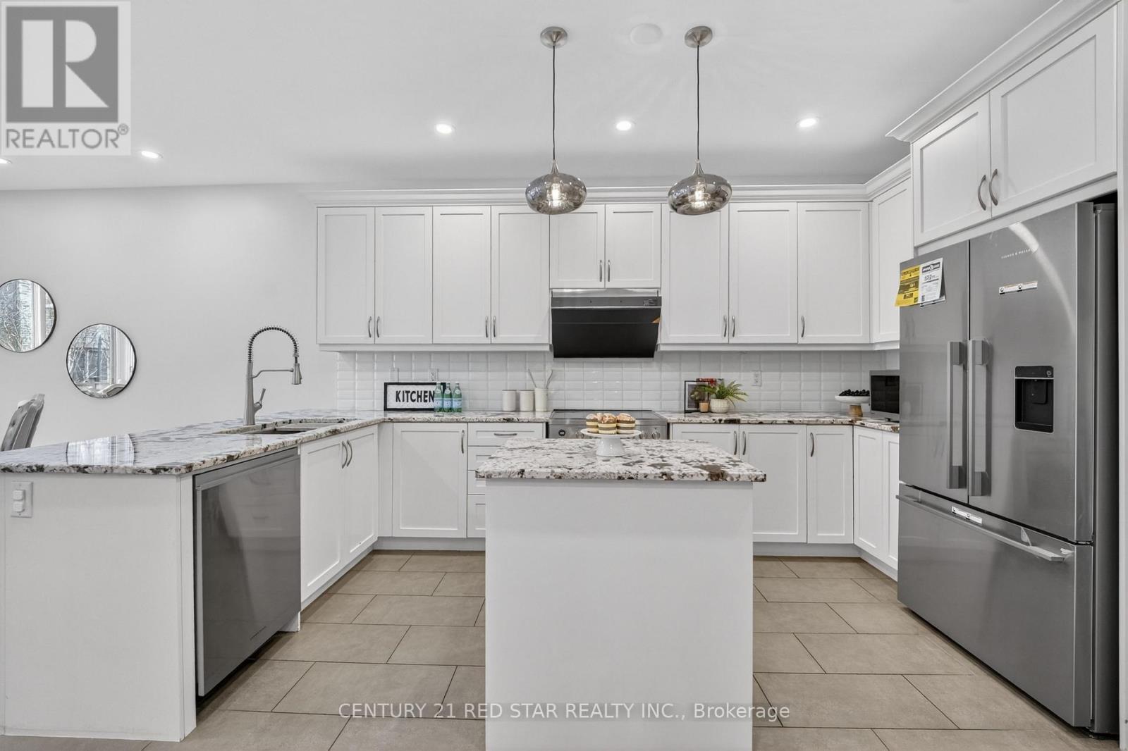 2416 Village Common, Oakville, Ontario  L6M 0S2 - Photo 9 - W12983094