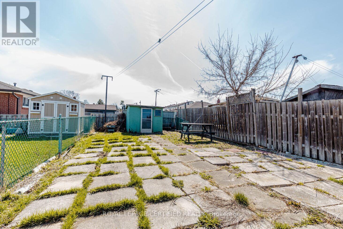 7256 Lancaster Avenue S, Mississauga, Ontario  L4T 2L6 - Photo 42 - W12983112