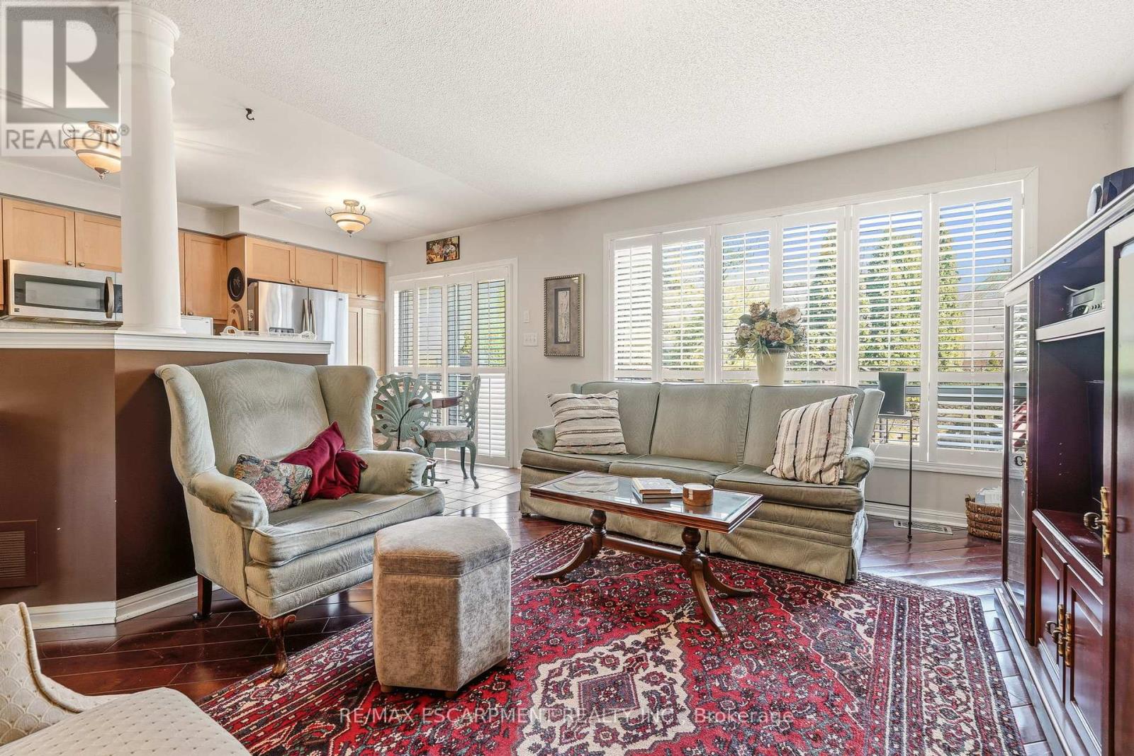 2211 Amberglen Court, Oakville, Ontario  L6M 4W8 - Photo 12 - W12983146