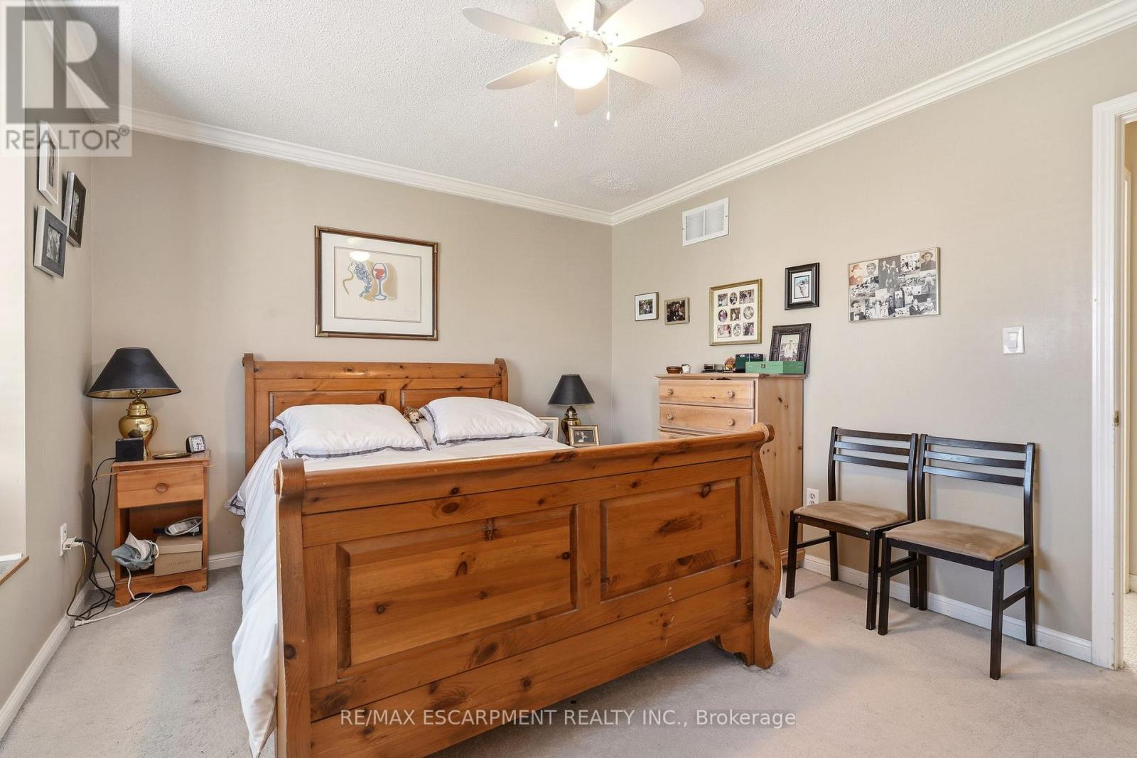 2211 Amberglen Court, Oakville, Ontario  L6M 4W8 - Photo 26 - W12983146