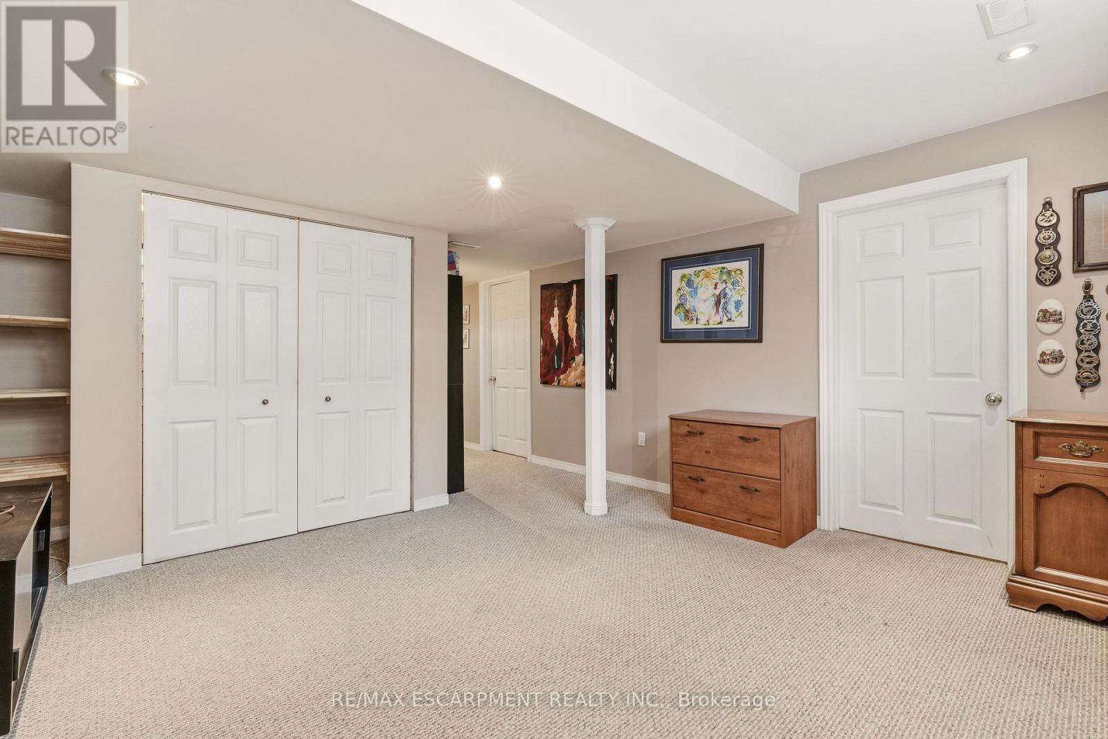 2211 Amberglen Court, Oakville, Ontario  L6M 4W8 - Photo 31 - W12983146