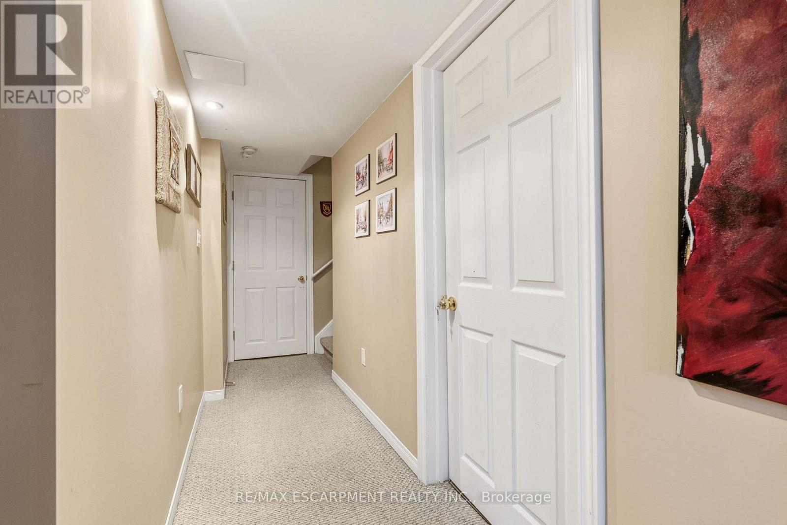 2211 Amberglen Court, Oakville, Ontario  L6M 4W8 - Photo 35 - W12983146