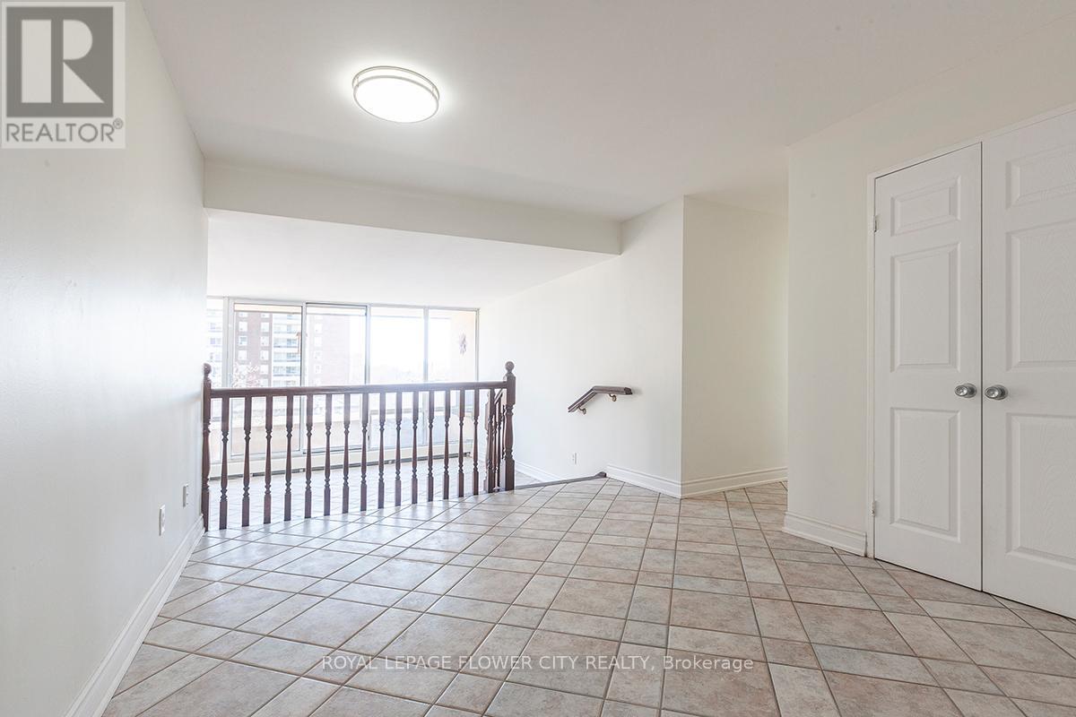 510 - 31 Four Winds Drive, Toronto, Ontario  M3J 1K9 - Photo 10 - W12983172