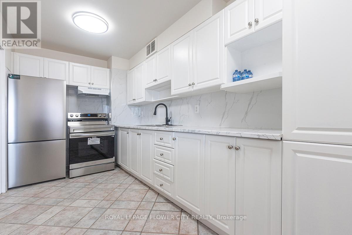 510 - 31 Four Winds Drive, Toronto, Ontario  M3J 1K9 - Photo 17 - W12983172