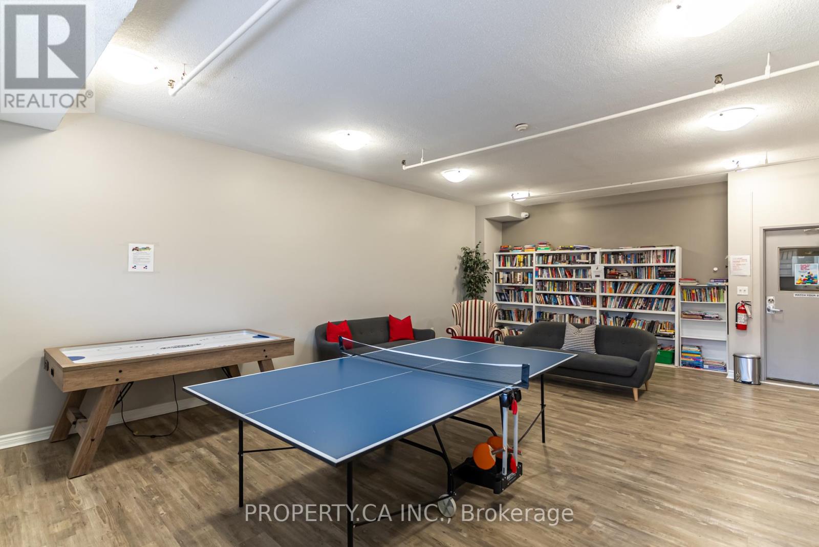 2008 - 85 Emmett Avenue, Toronto, Ontario  M6M 5A2 - Photo 29 - W12983186