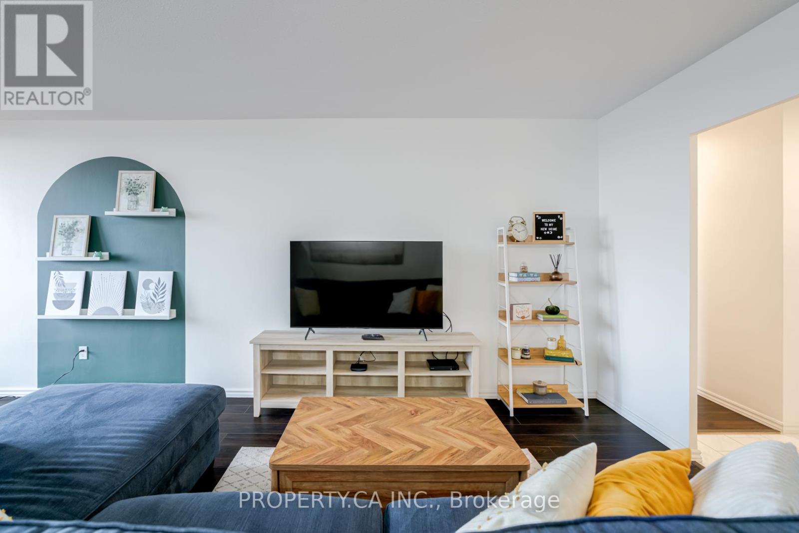 2008 - 85 Emmett Avenue, Toronto, Ontario  M6M 5A2 - Photo 4 - W12983186