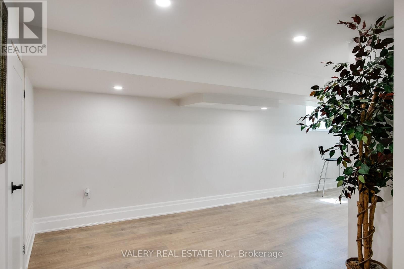 1 - 30 Morgan Avenue, Toronto, Ontario  M8Y 2Z8 - Photo 20 - W12983194