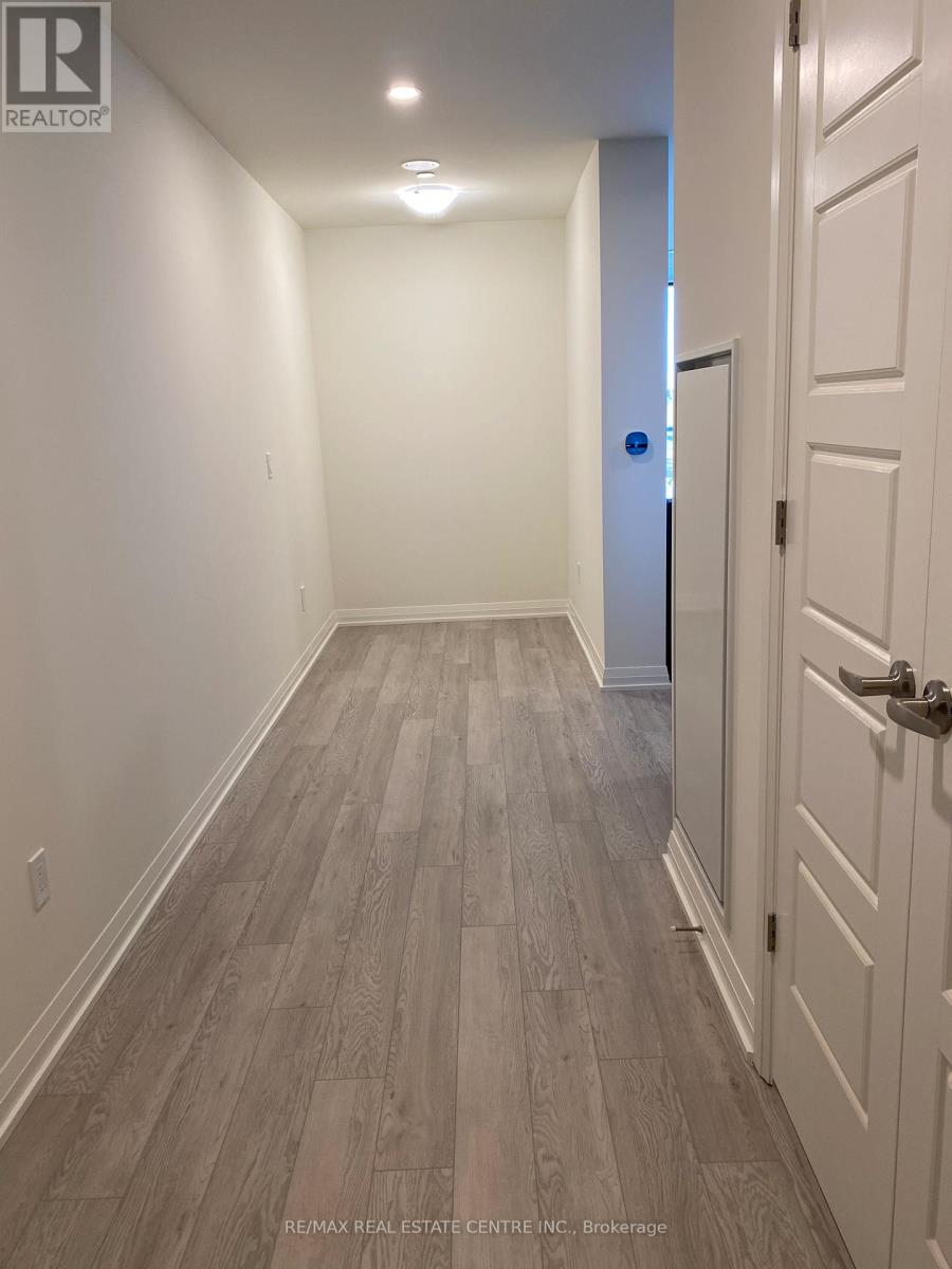 507 - 3006 William Cutmore Boulevard, Oakville, Ontario  L6H 0A4 - Photo 4 - W12983196