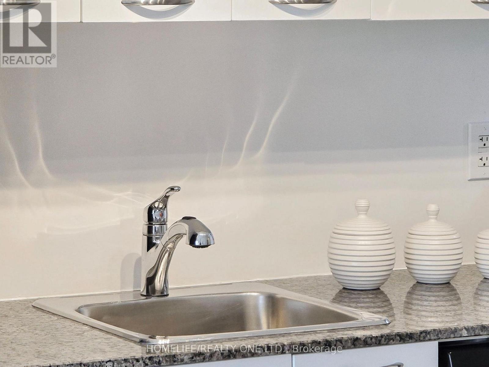 2003 - 38 Joe Shuster Way, Toronto, Ontario  M6K 0A5 - Photo 18 - W12983206