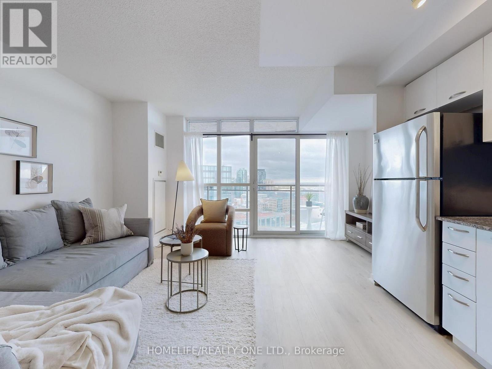 2003 - 38 Joe Shuster Way, Toronto, Ontario  M6K 0A5 - Photo 5 - W12983206