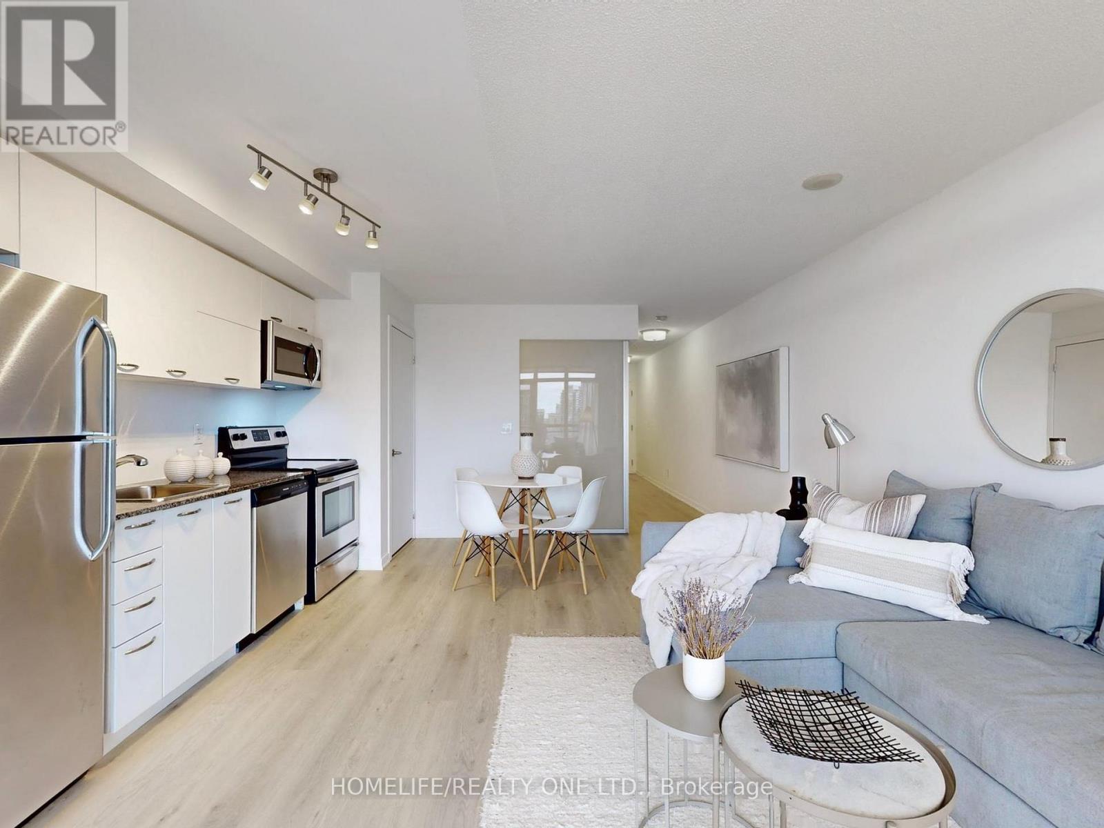 2003 - 38 Joe Shuster Way, Toronto, Ontario  M6K 0A5 - Photo 6 - W12983206