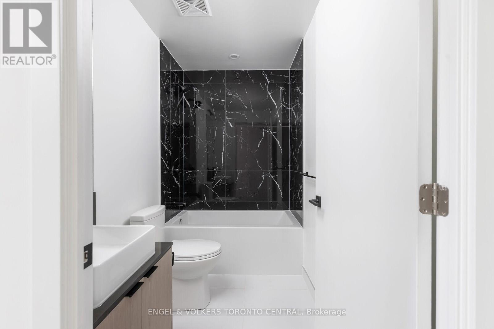 1908 - 1285 Dupont Road N, Toronto, Ontario  M6H 2H6 - Photo 14 - W12983208