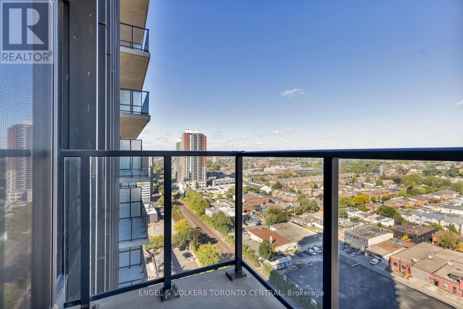 1908 - 1285 Dupont Road N, Toronto, Ontario  M6H 2H6 - Photo 18 - W12983208