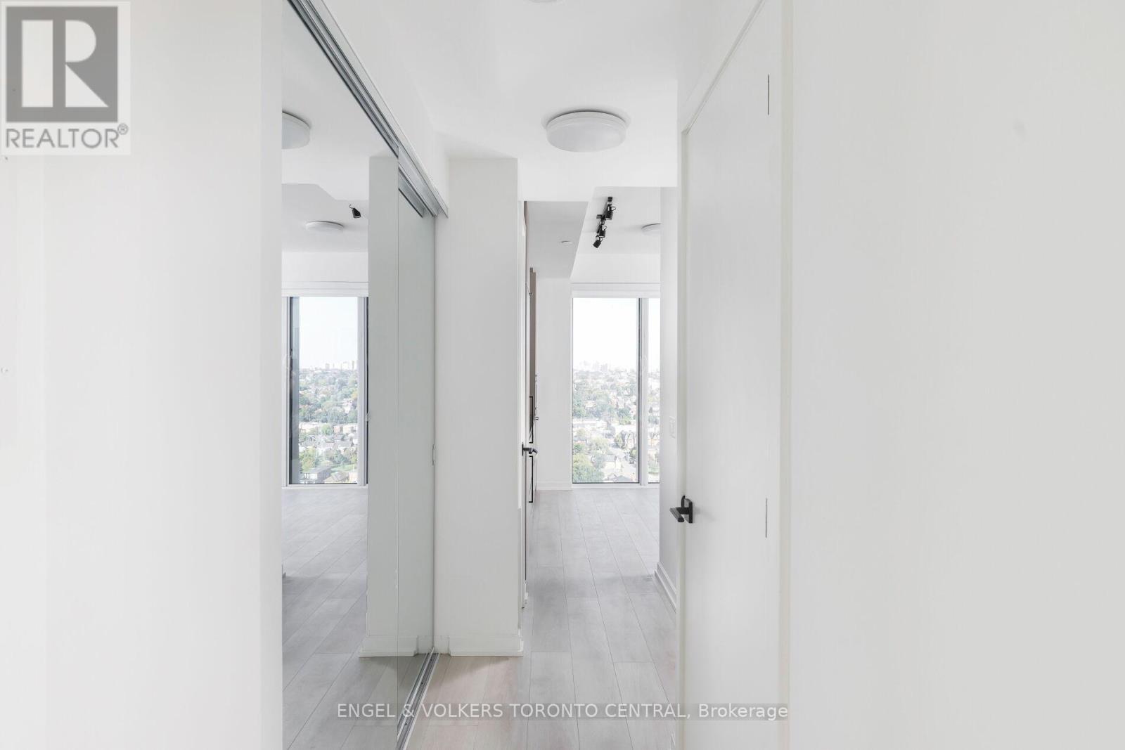 1908 - 1285 Dupont Road N, Toronto, Ontario  M6H 2H6 - Photo 3 - W12983208