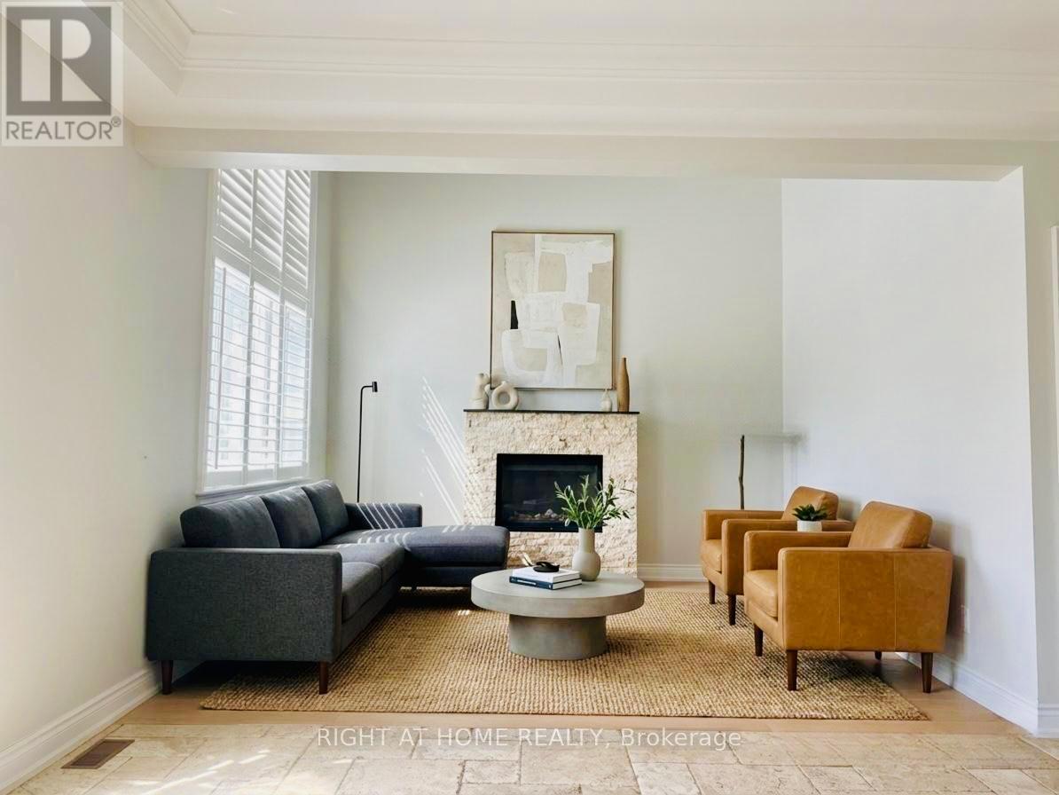 338 Ashbury Road, Oakville, Ontario  L6K 2M6 - Photo 13 - W12983252