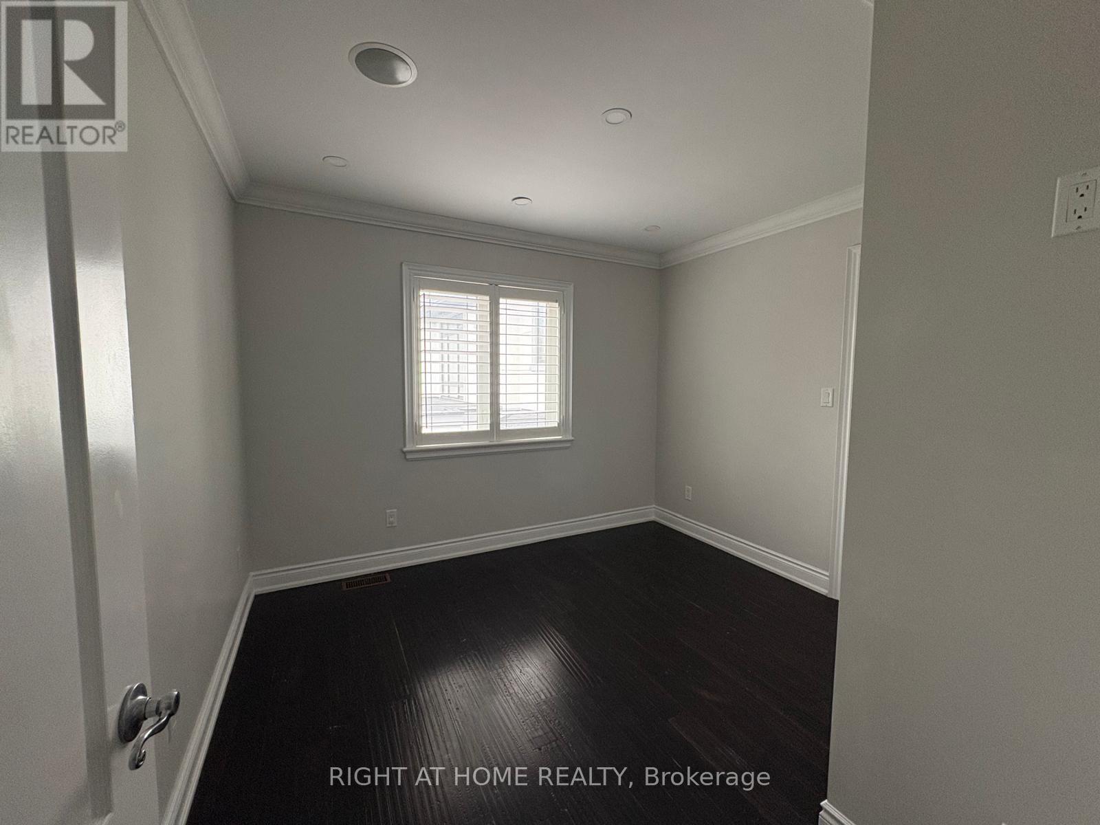 338 Ashbury Road, Oakville, Ontario  L6K 2M6 - Photo 25 - W12983252