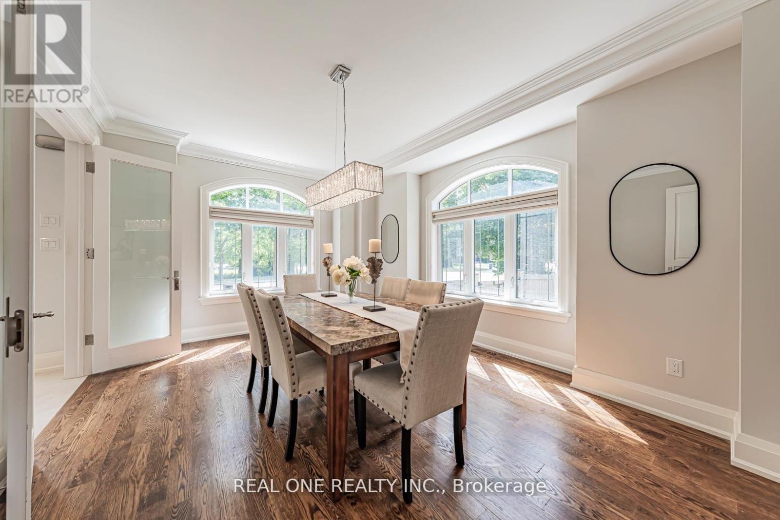 2095 Springfield Road, Mississauga, Ontario  L5K 1C1 - Photo 12 - W12983292