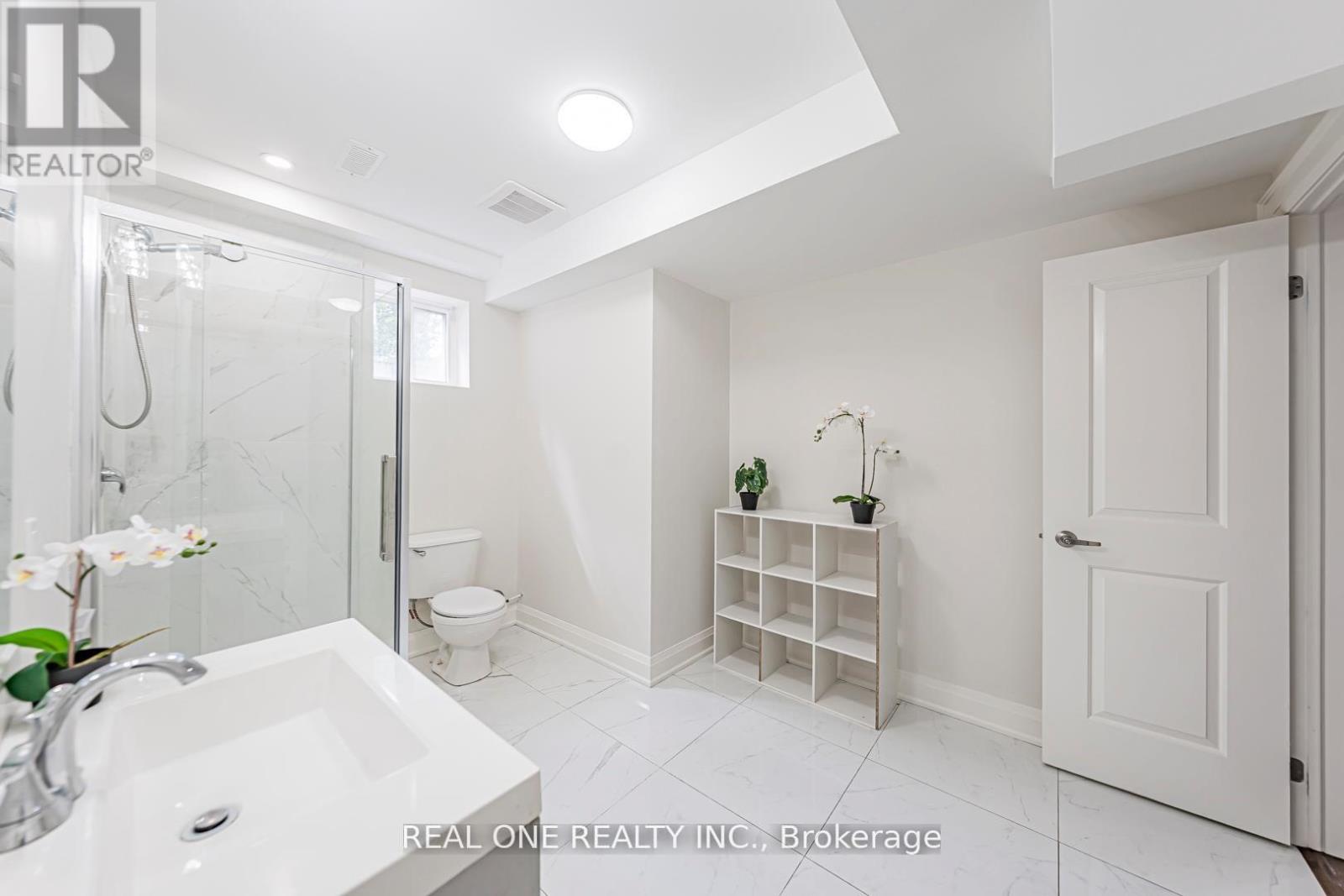 2095 Springfield Road, Mississauga, Ontario  L5K 1C1 - Photo 37 - W12983292