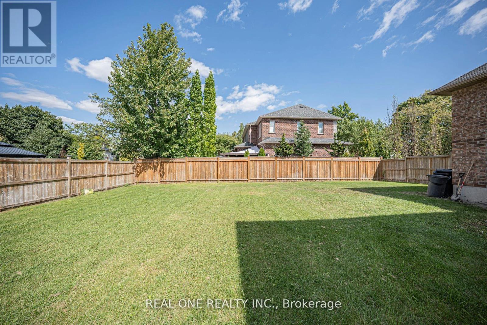 2095 Springfield Road, Mississauga, Ontario  L5K 1C1 - Photo 38 - W12983292