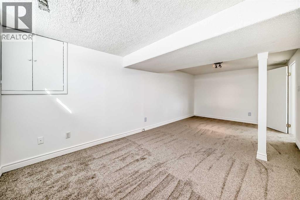 6301 Bowwood Drive NW, Calgary, Alberta  t3b 2g3 - Photo 33 - A2299219