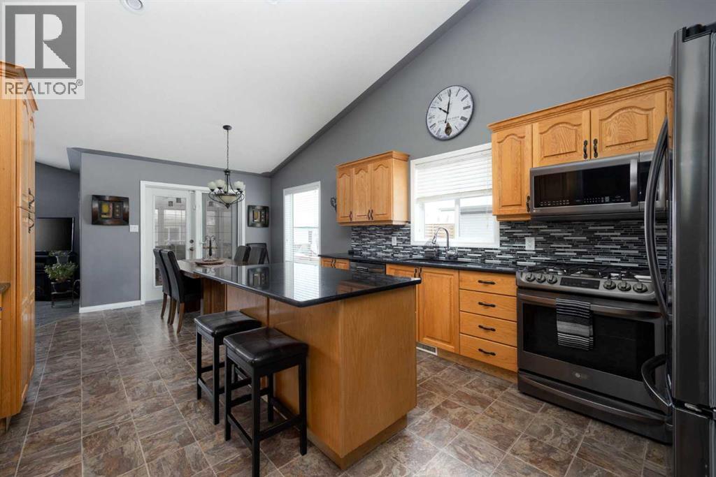 196 Waniandy Way, Fort Mcmurray, Alberta  T9H 5L8 - Photo 7 - A2297866