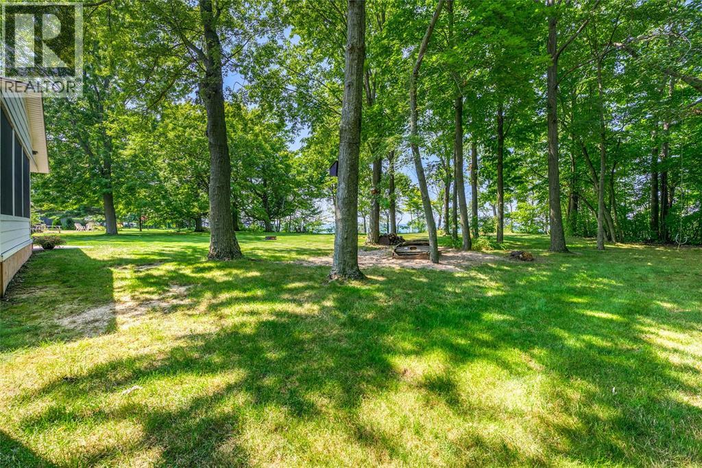 5168 Lakeshore Road, Plympton-Wyoming, Ontario  N0N 1J6 - Photo 39 - 25013568