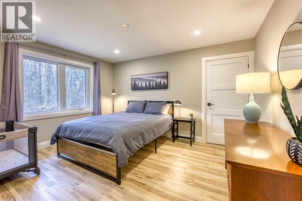 5168 Lakeshore Road, Plympton-Wyoming, Ontario  N0N 1J6 - Photo 26 - 25013568