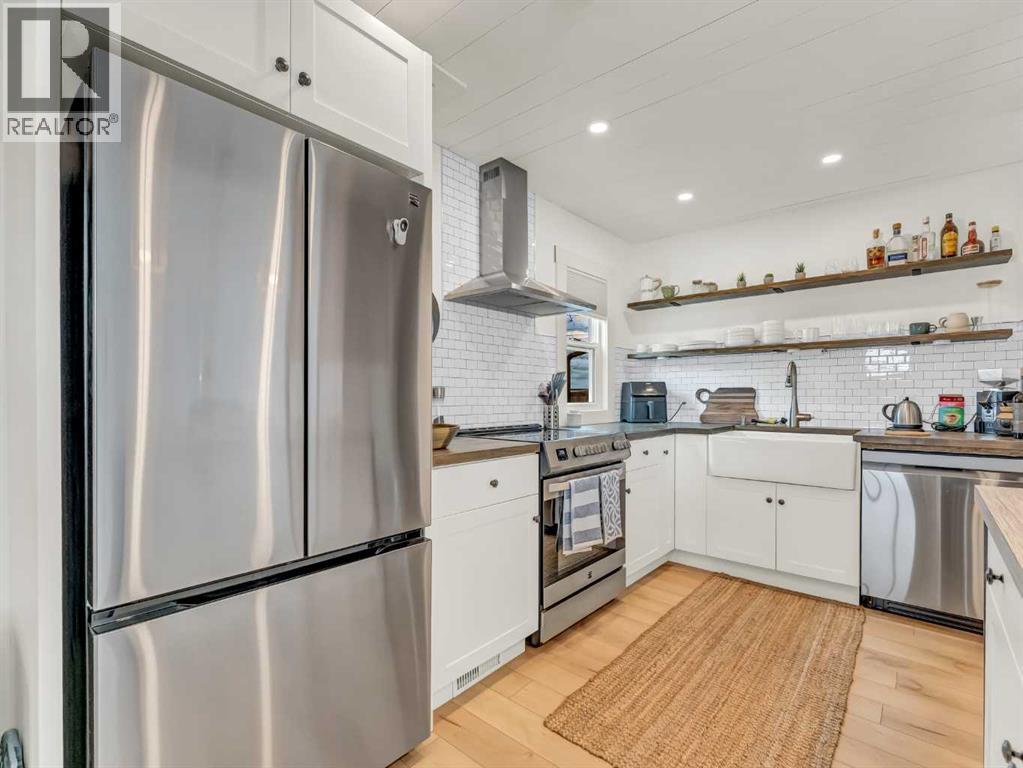 167 12 Street Se, Medicine Hat, Alberta  T1A 1V1 - Photo 1 - A2298541