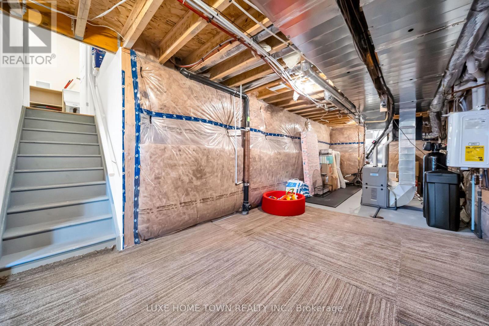 19 Findlay Way, Centre Wellington, Ontario  N1M 0A4 - Photo 42 - X12982998