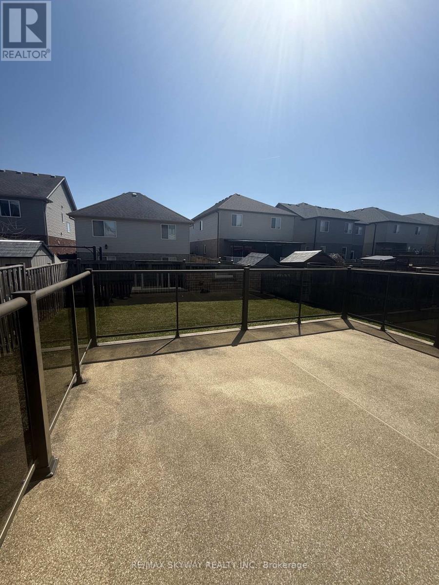 3356 Paulpeel Avenue W, London South, Ontario  N6L 0A4 - Photo 20 - X12983026