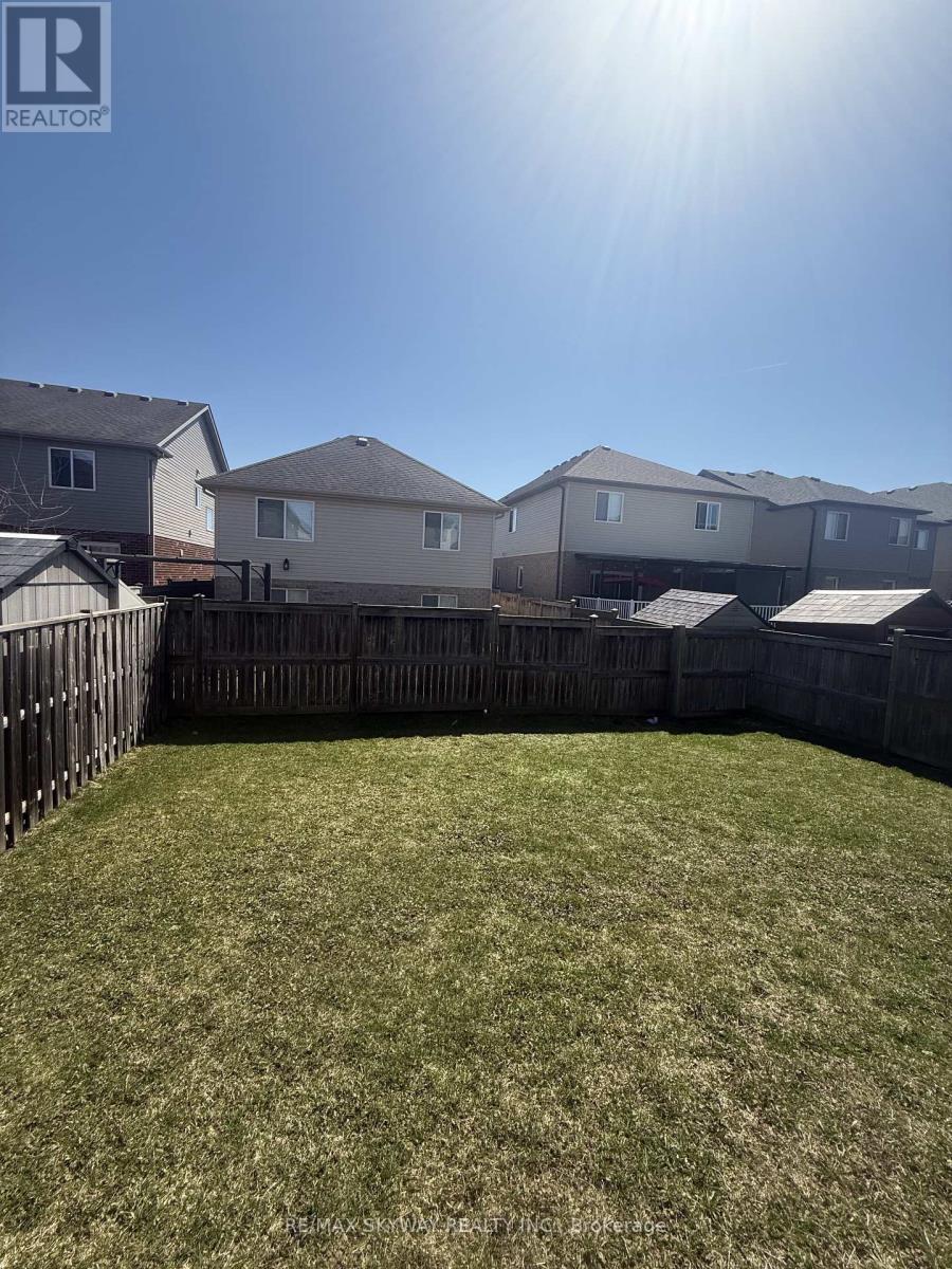 3356 Paulpeel Avenue W, London South, Ontario  N6L 0A4 - Photo 22 - X12983026