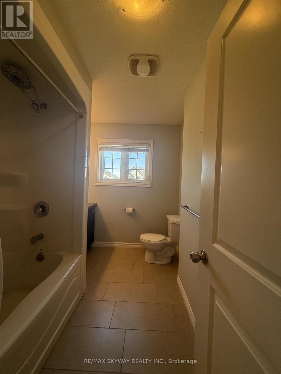 3356 Paulpeel Avenue W, London South, Ontario  N6L 0A4 - Photo 8 - X12983026