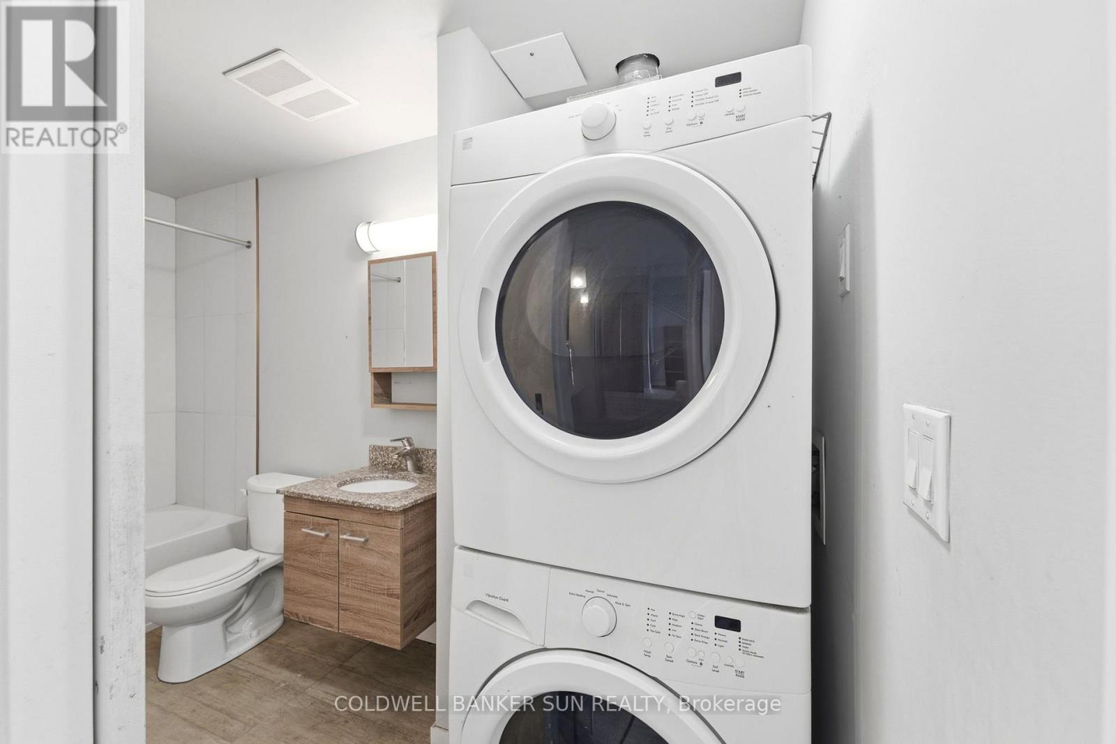 1308 - 318 Spruce Street, Waterloo, Ontario  N2L 3M7 - Photo 25 - X12983050