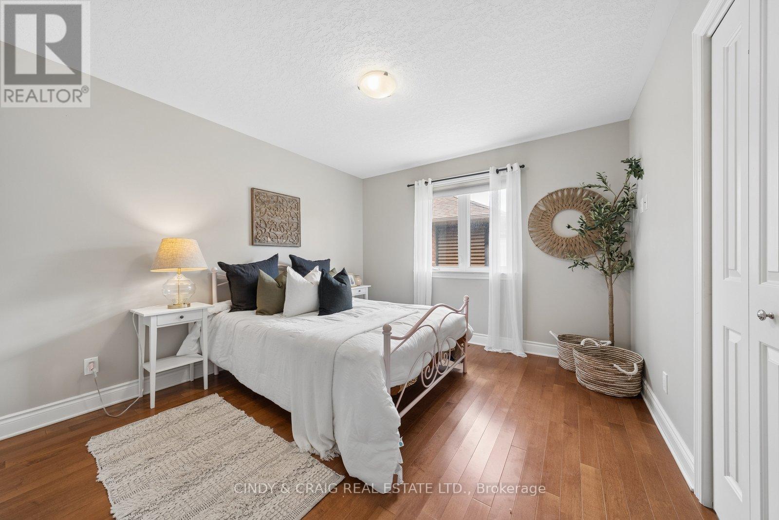 28 Pine Marsh Lane, Quinte West, Ontario  K8V 0A5 - Photo 9 - X12983056