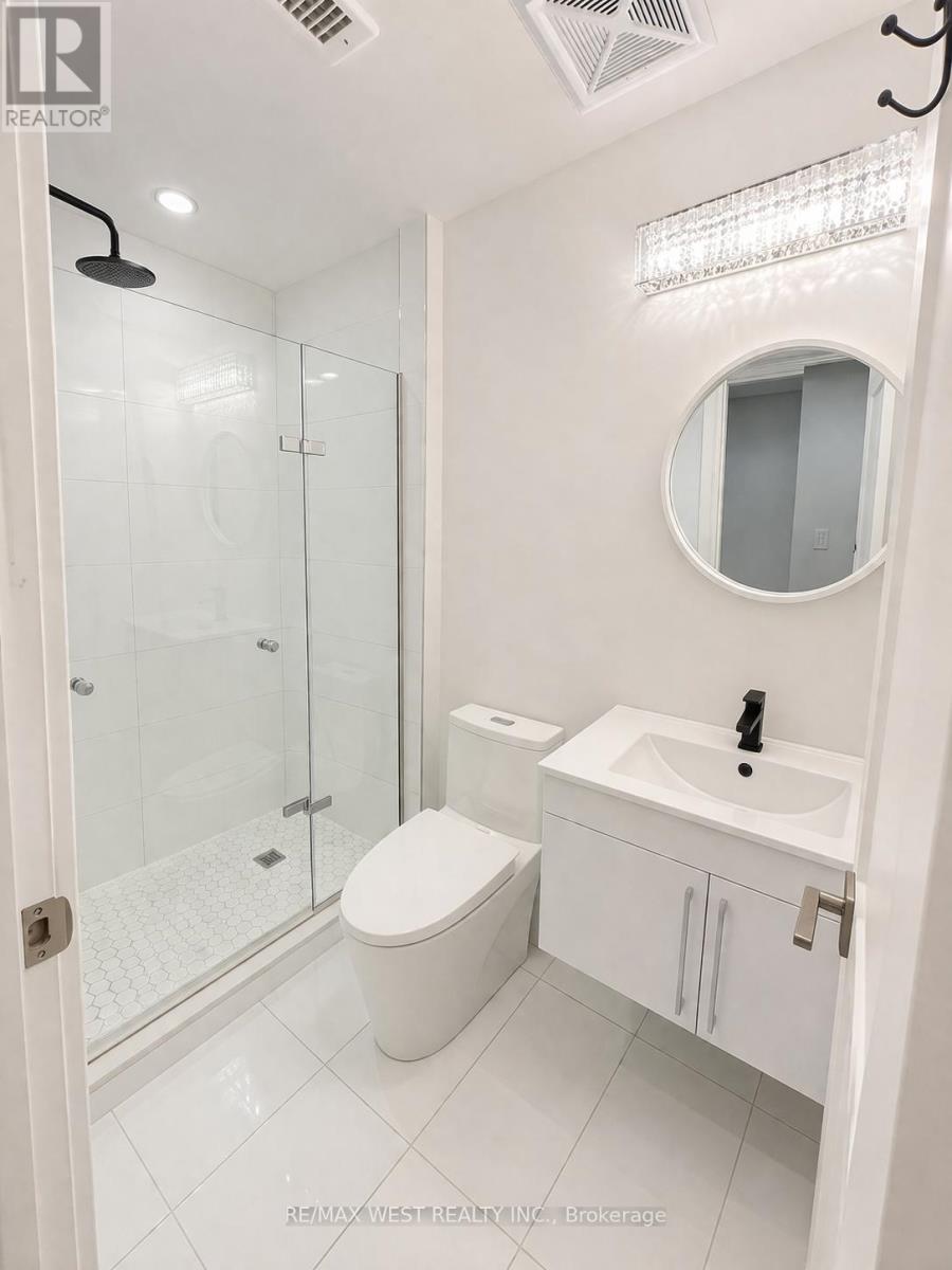 110 - 6065 Mcleod Road, Niagara Falls, Ontario  L2G 0Z7 - Photo 8 - X12983080