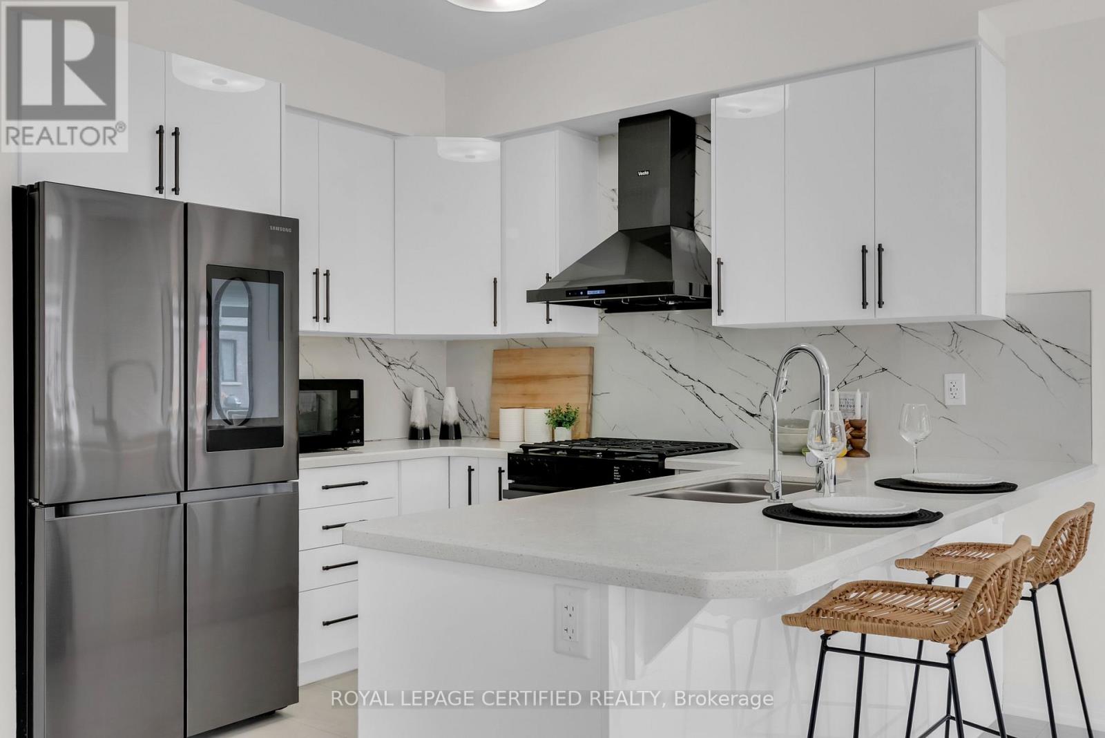 16 Dennis Avenue, Brantford, Ontario  N3V 0C1 - Photo 16 - X12983082