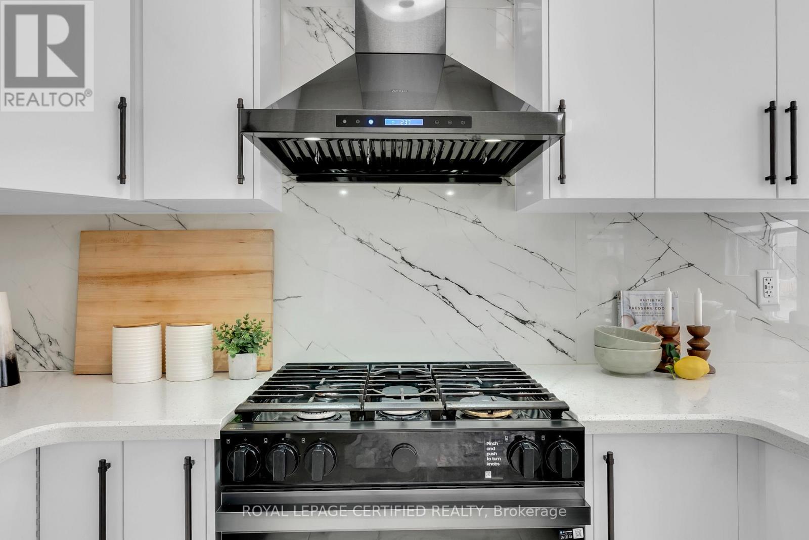 16 Dennis Avenue, Brantford, Ontario  N3V 0C1 - Photo 18 - X12983082