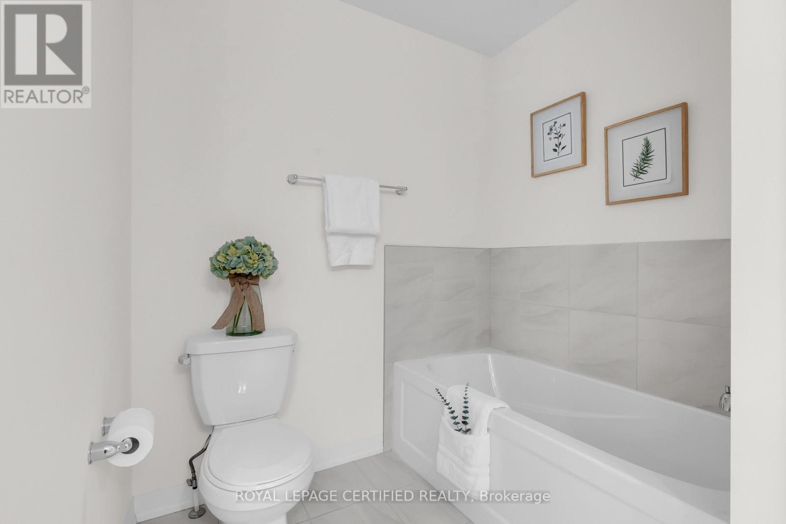 16 Dennis Avenue, Brantford, Ontario  N3V 0C1 - Photo 34 - X12983082