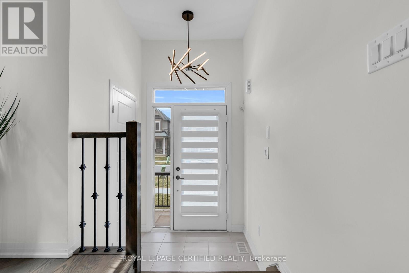 16 Dennis Avenue, Brantford, Ontario  N3V 0C1 - Photo 8 - X12983082