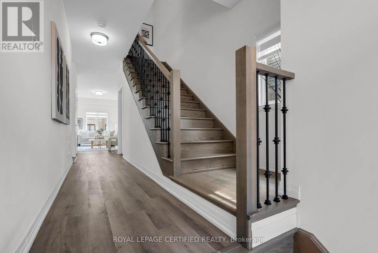 16 Dennis Avenue, Brantford, Ontario  N3V 0C1 - Photo 9 - X12983082