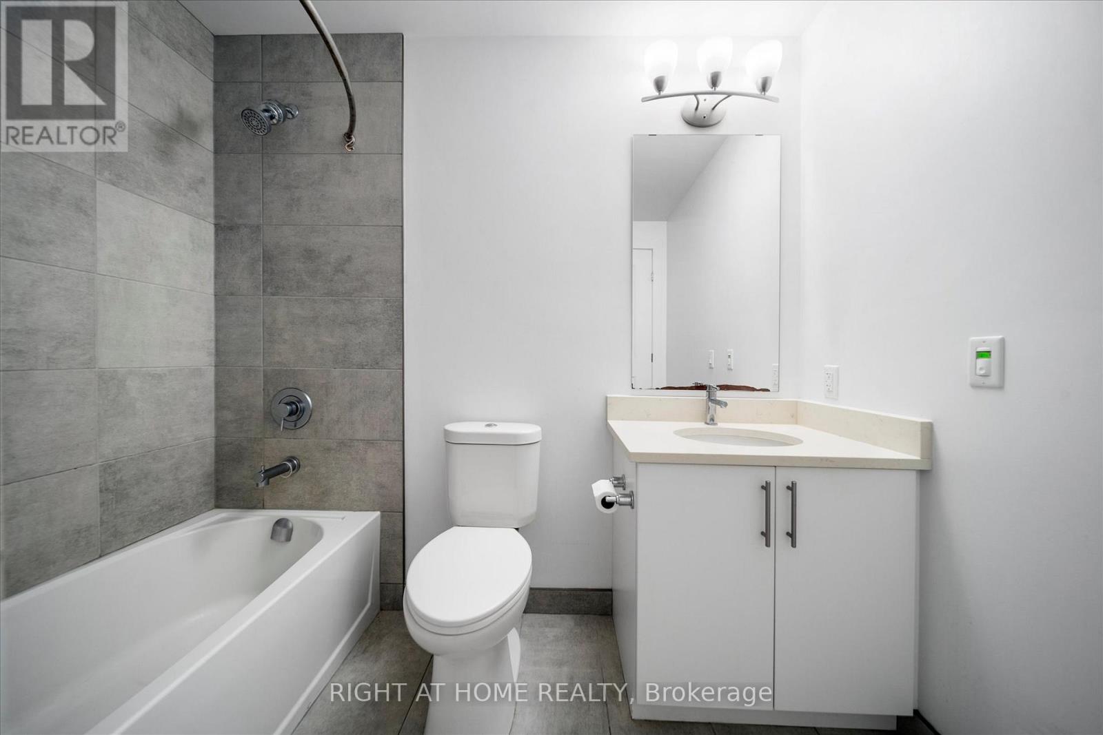 1214 - 181 King Street S, Waterloo, Ontario  N2J 1P7 - Photo 18 - X12983136