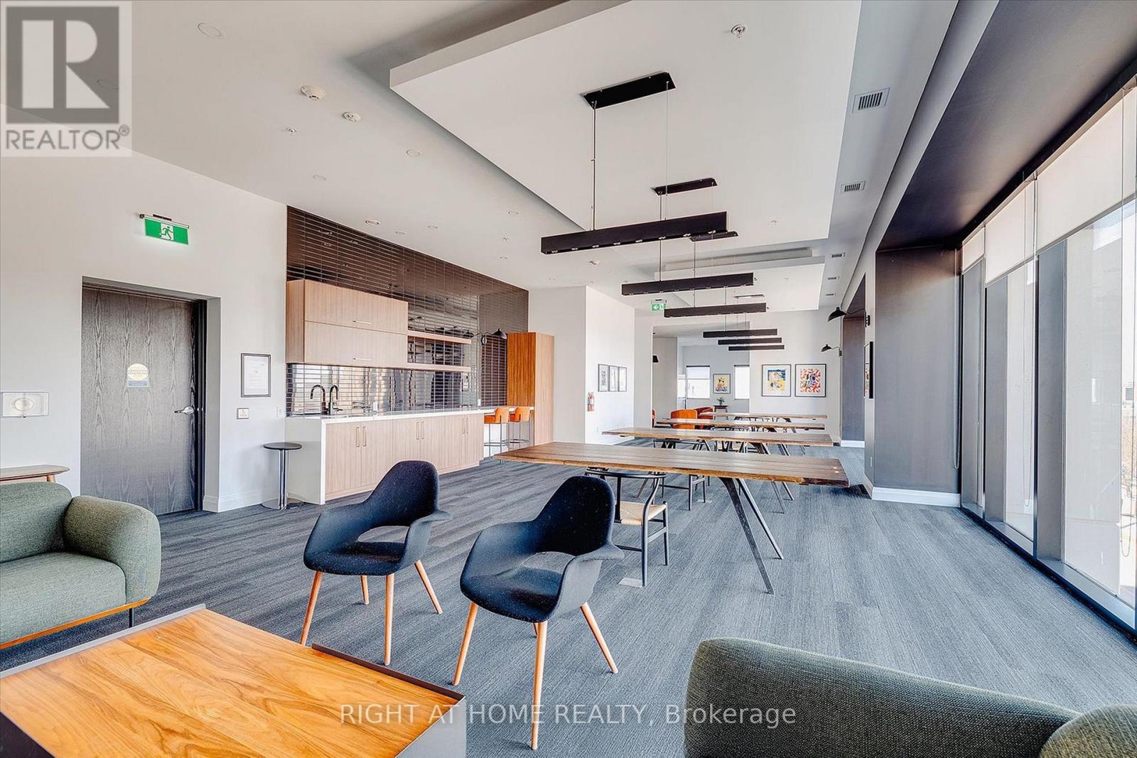 1214 - 181 King Street S, Waterloo, Ontario  N2J 1P7 - Photo 31 - X12983136