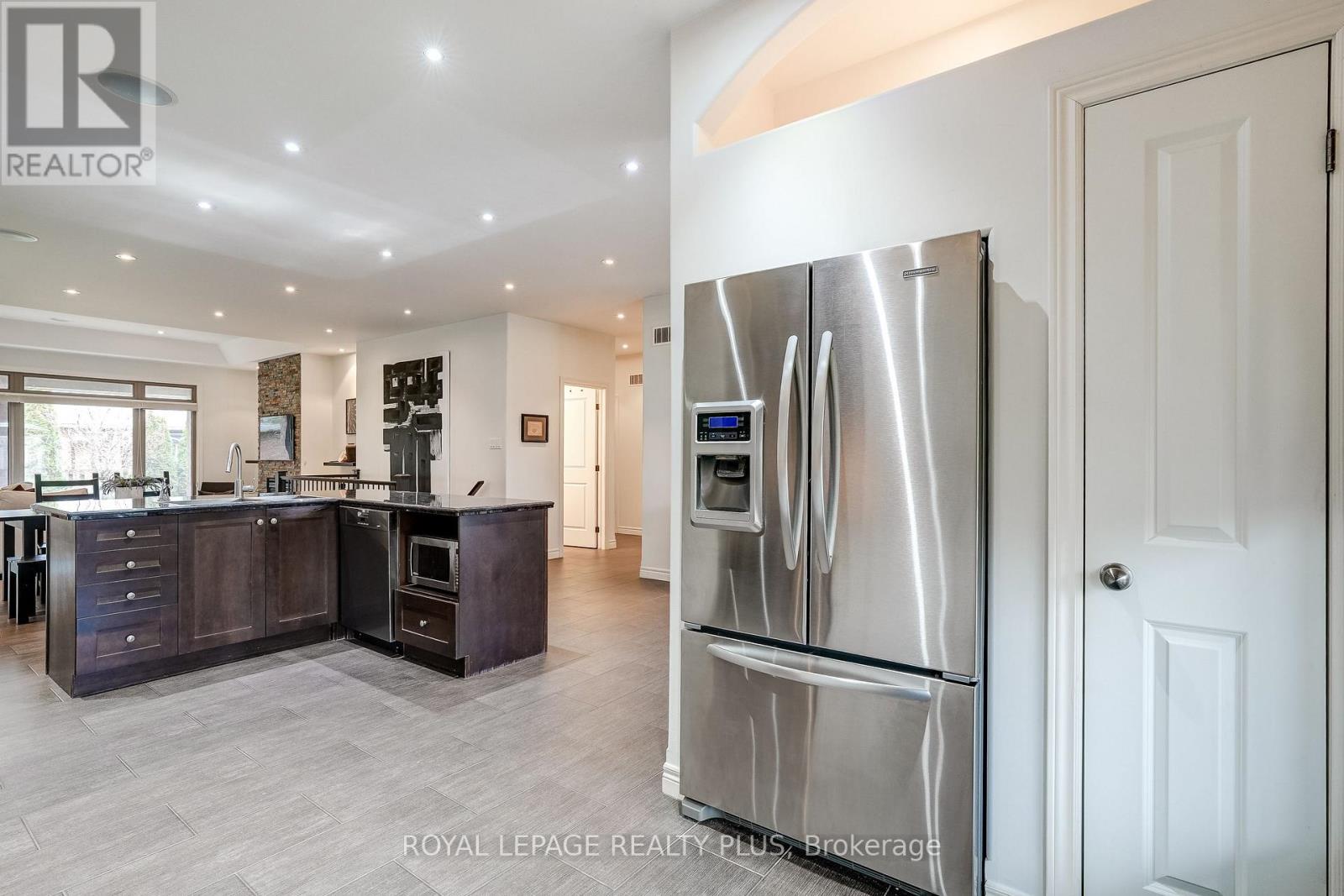 122 Mission Road, Brantford, Ontario  N3S 0A8 - Photo 12 - X12983174