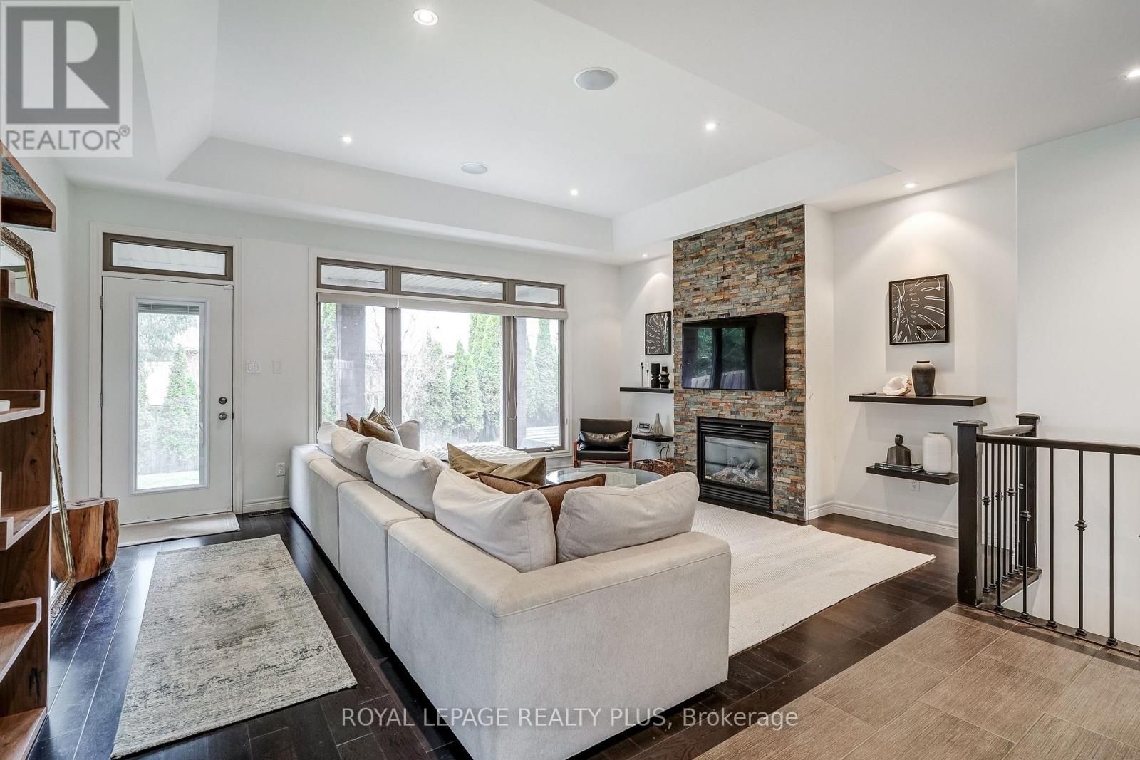 122 Mission Road, Brantford, Ontario  N3S 0A8 - Photo 15 - X12983174